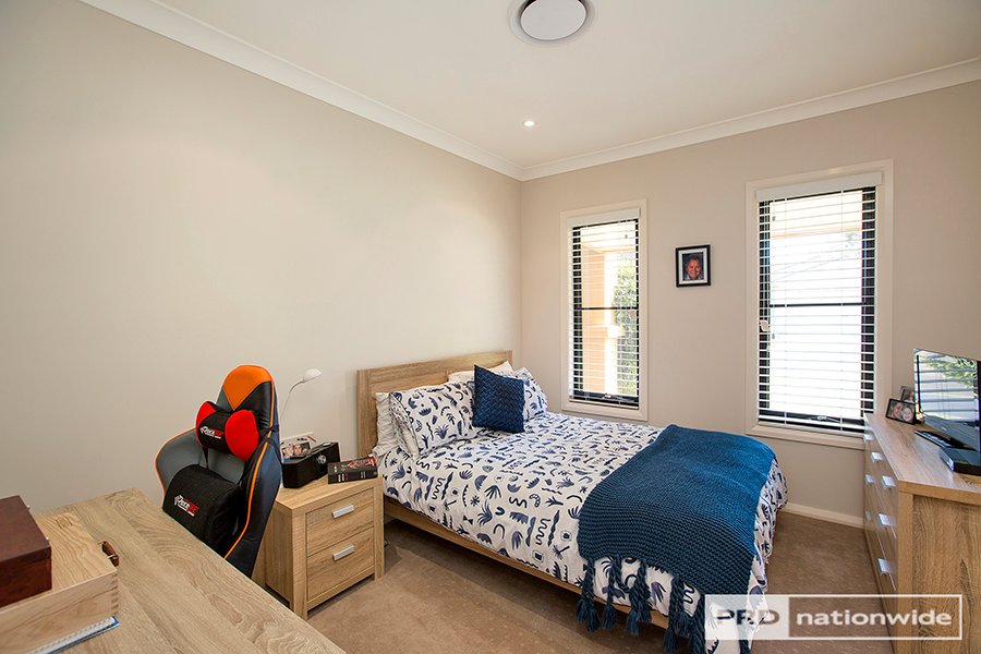 4 Glenview Place TAMWORTH 14