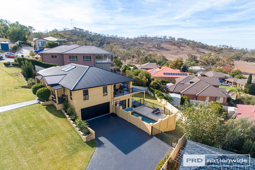 4 Glenview Place TAMWORTH 23