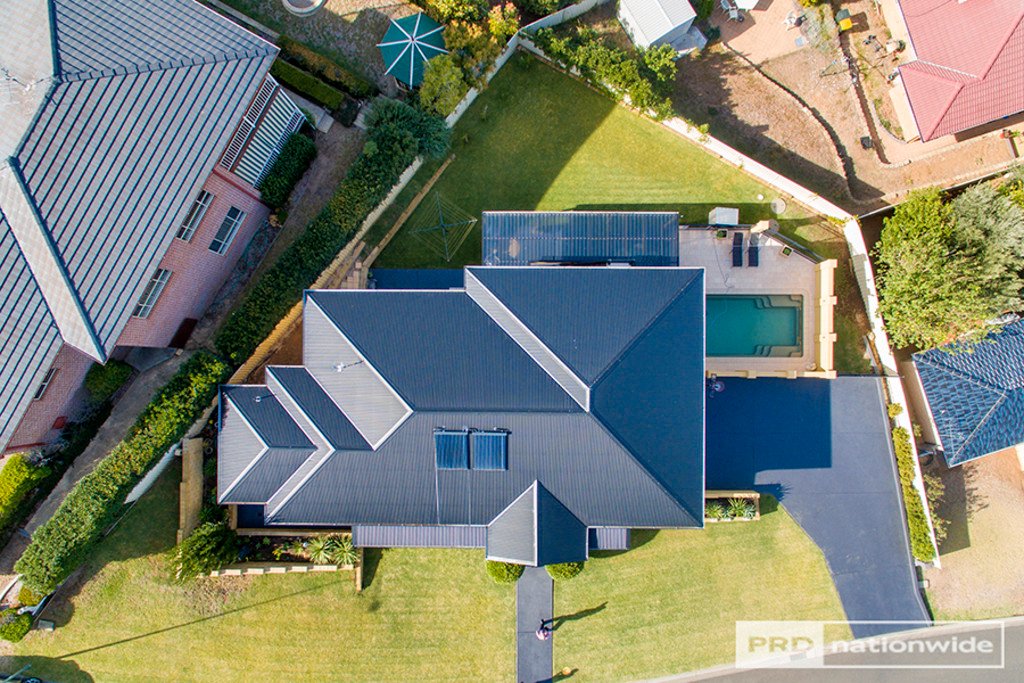 4 Glenview Place TAMWORTH 24