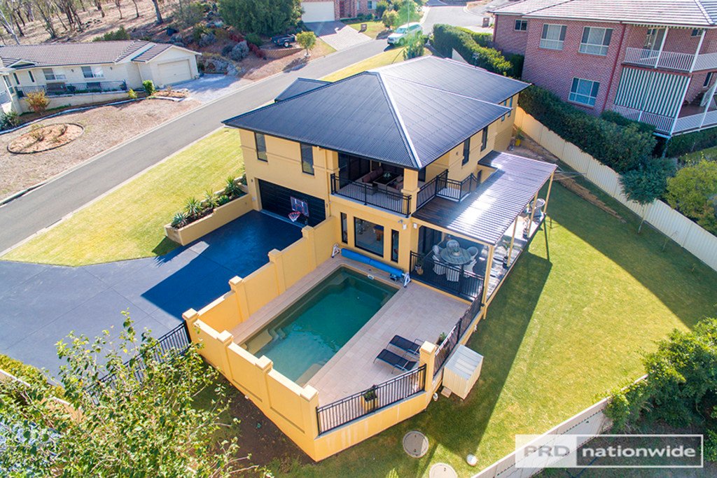 4 Glenview Place TAMWORTH 26