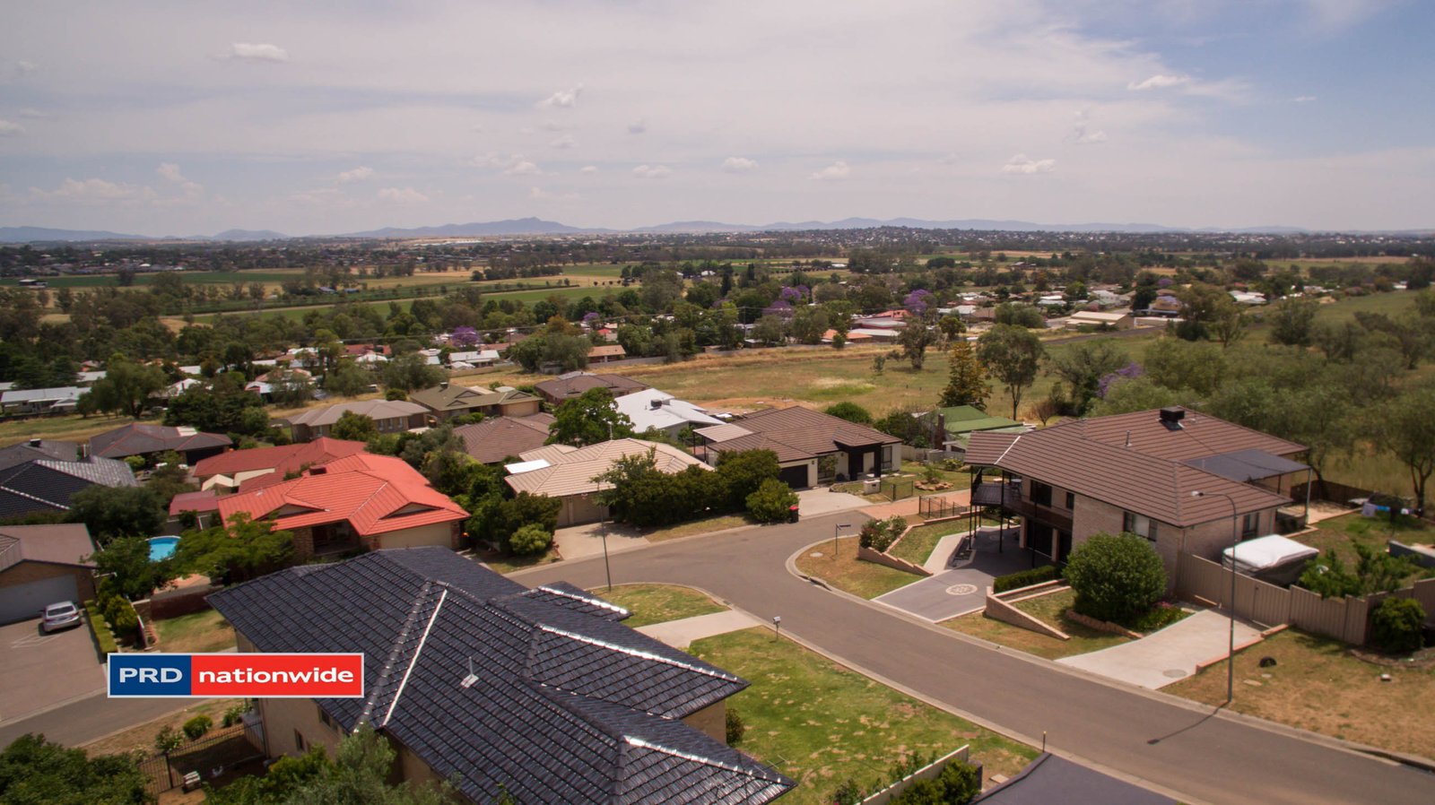 4 Glenview Place TAMWORTH 12