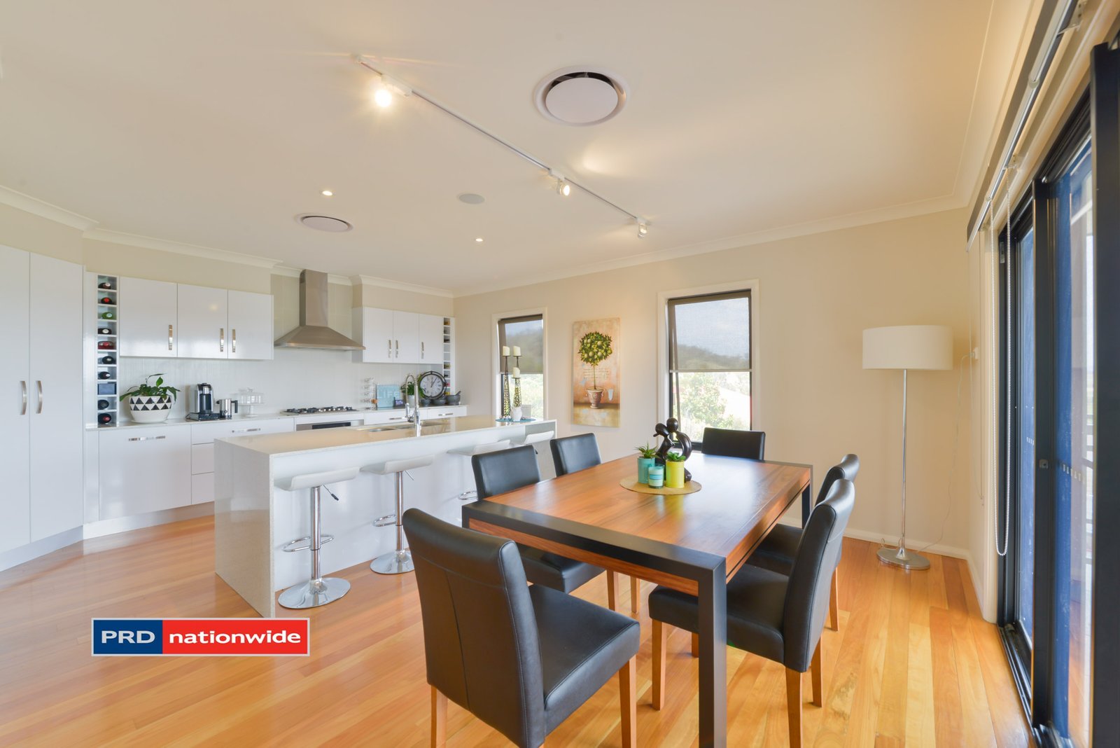 4 Glenview Place TAMWORTH 14