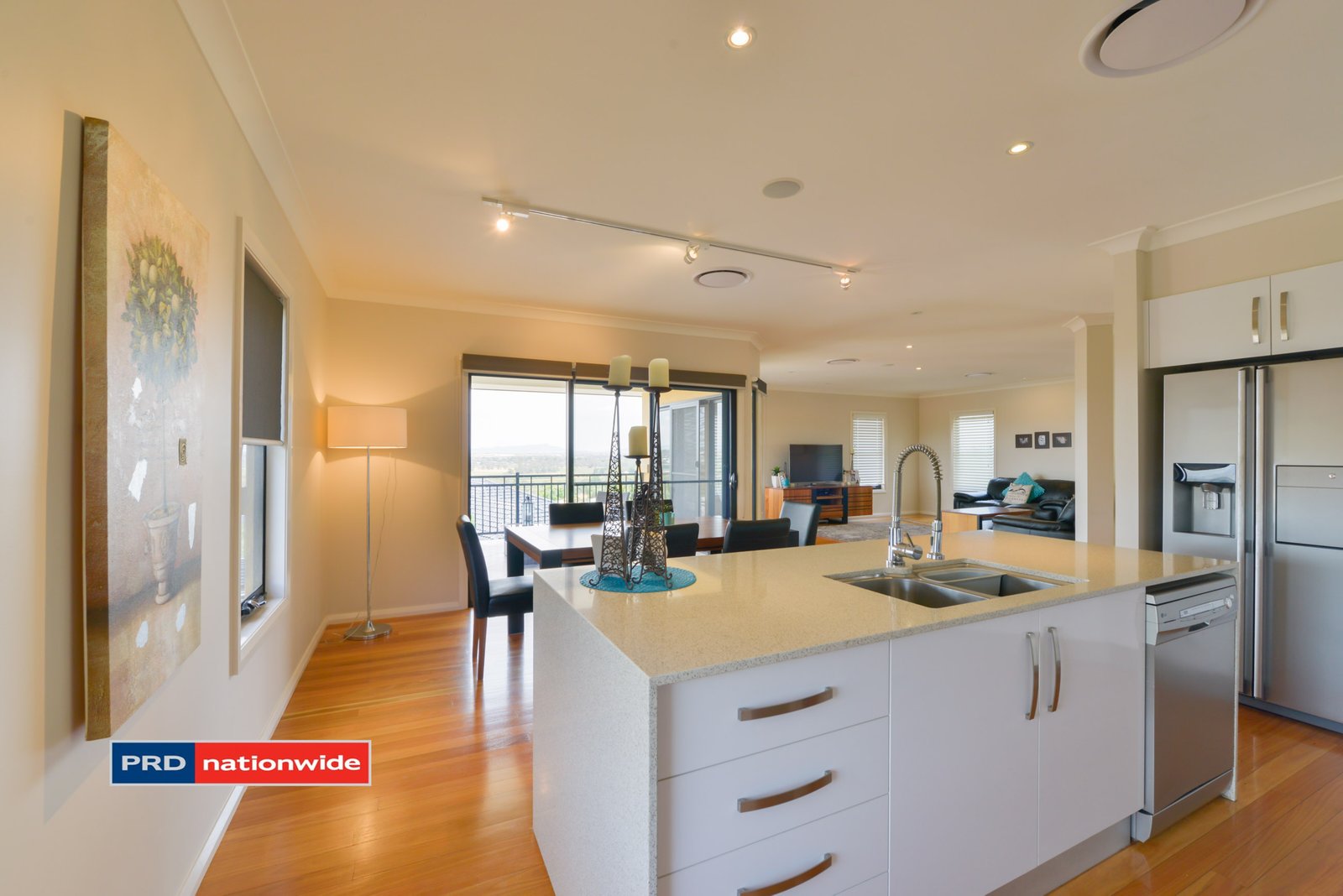 4 Glenview Place TAMWORTH 16