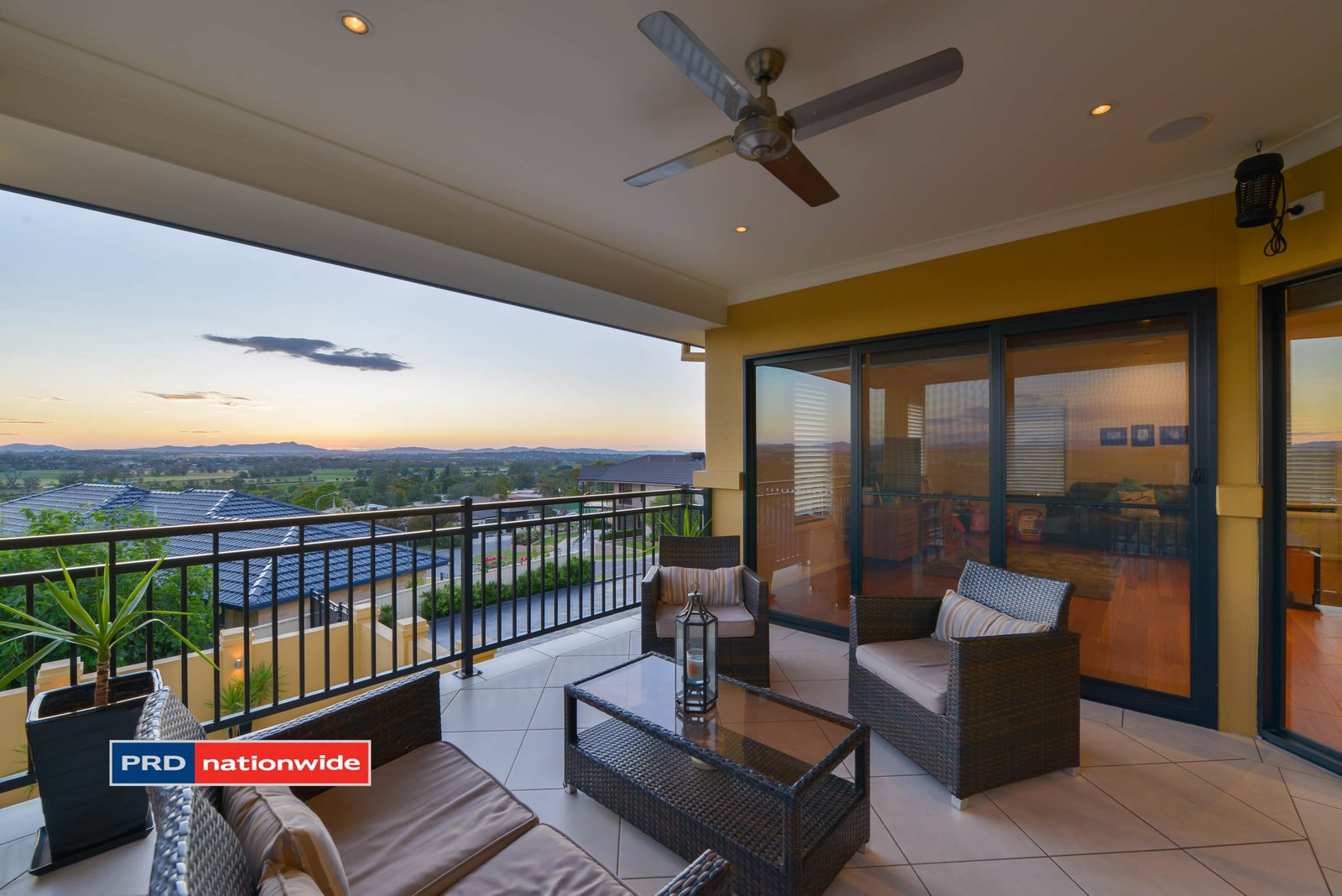 4 Glenview Place TAMWORTH 24