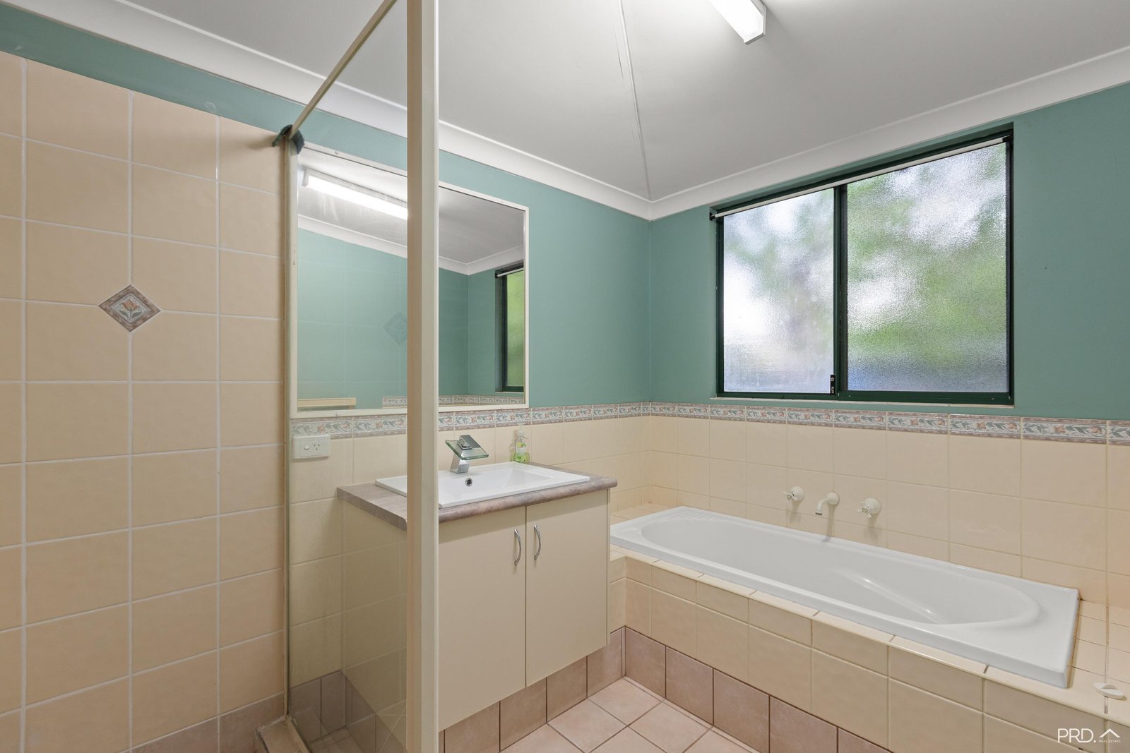 4 Godwit Crescent DJUGUN 14