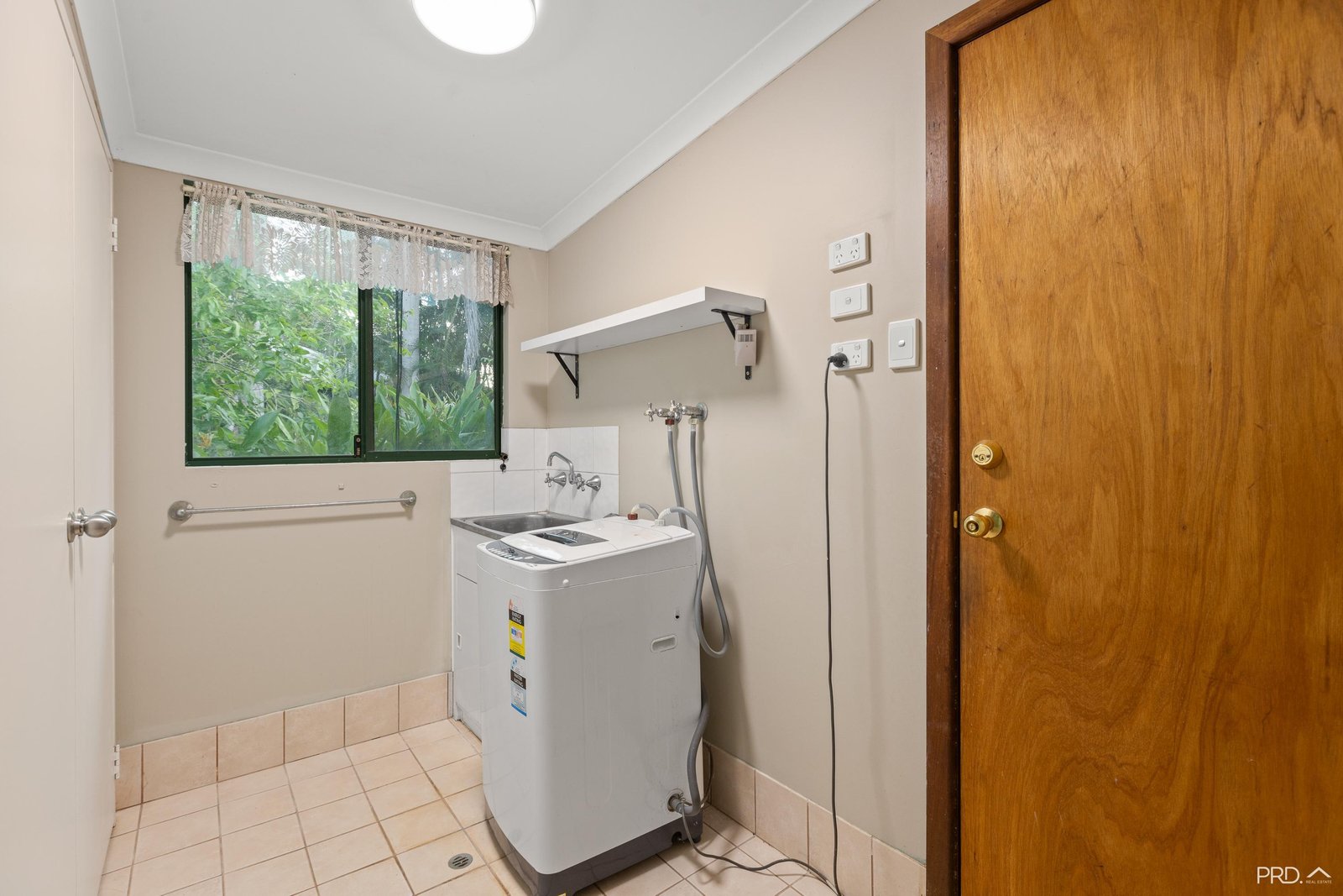 4 Godwit Crescent DJUGUN 15