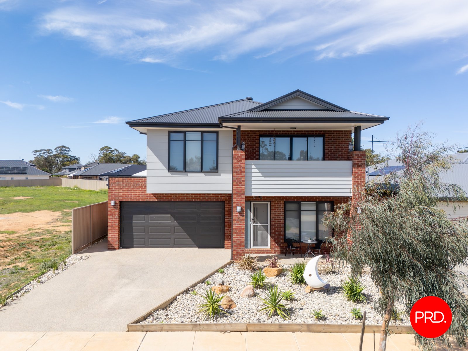 4 Goldanah Avenue NAGAMBIE 2