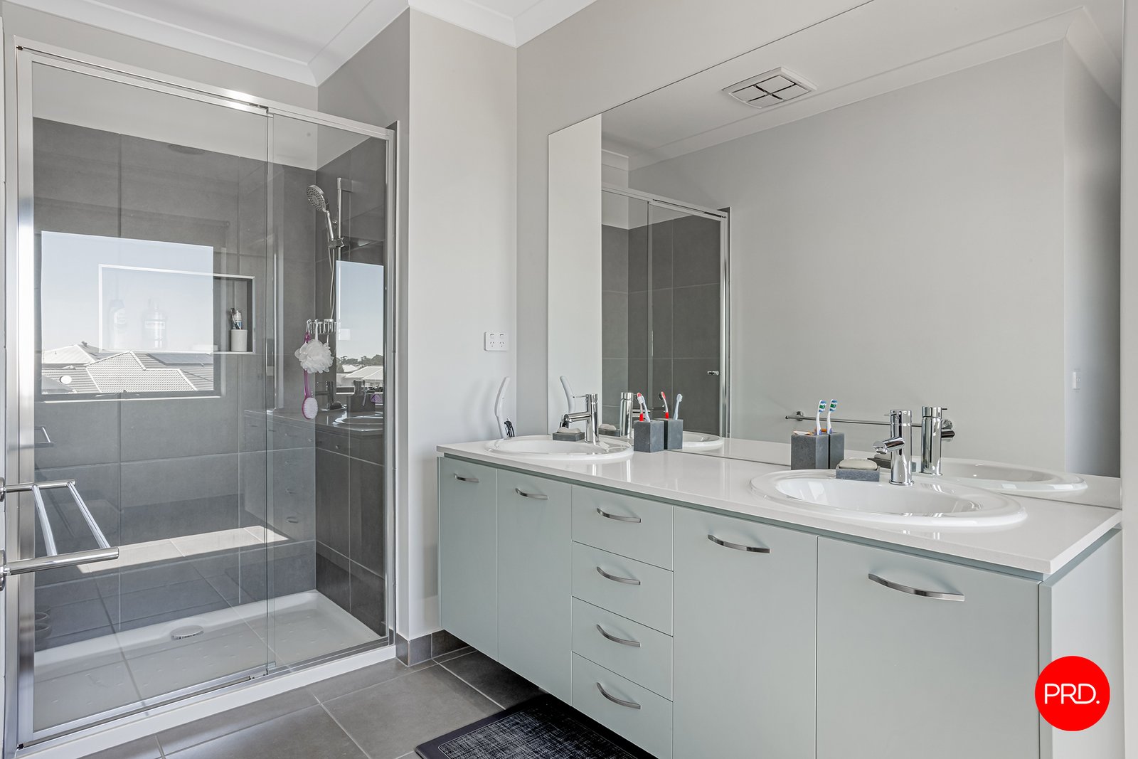 4 Goldanah Avenue NAGAMBIE 15