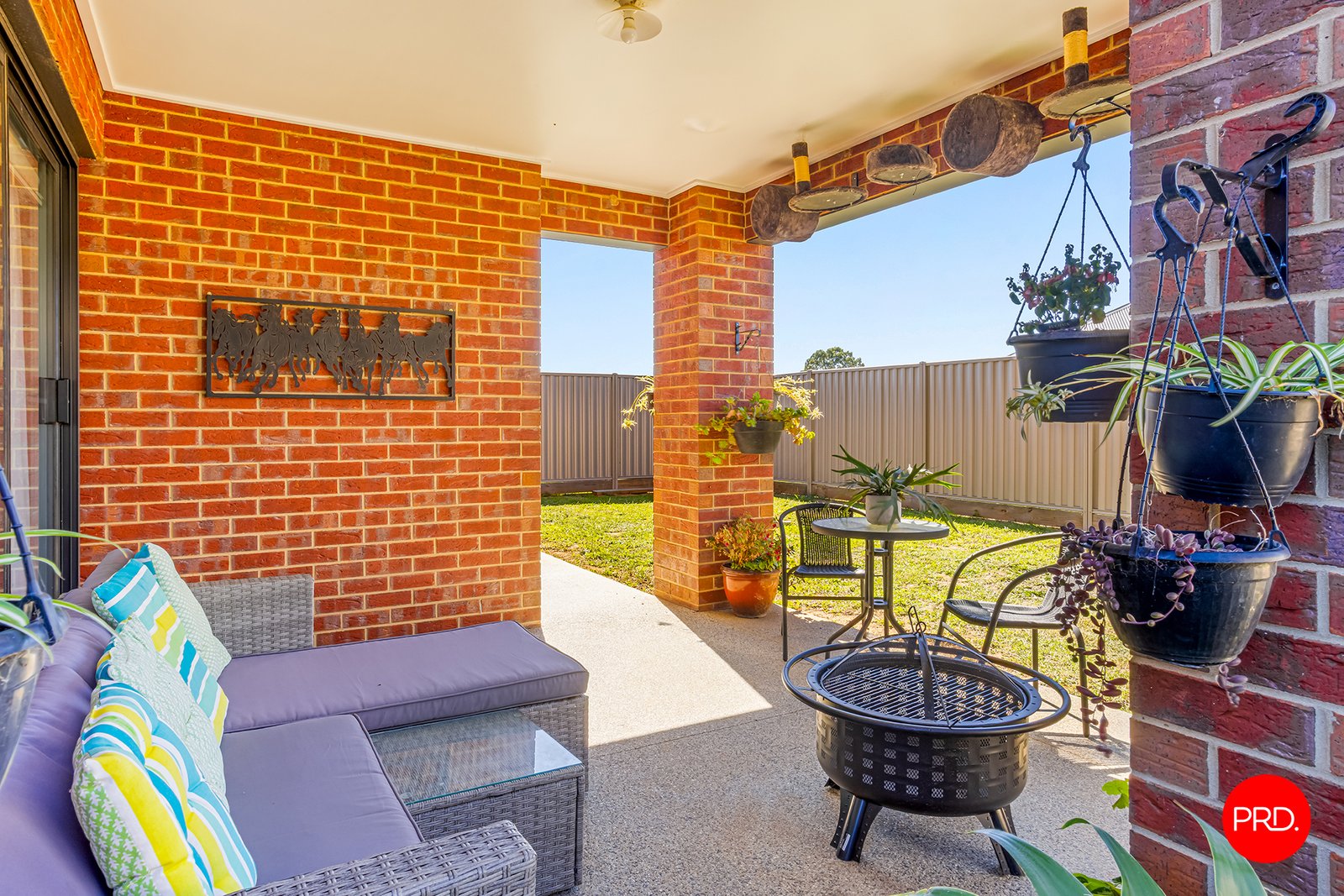 4 Goldanah Avenue NAGAMBIE 24