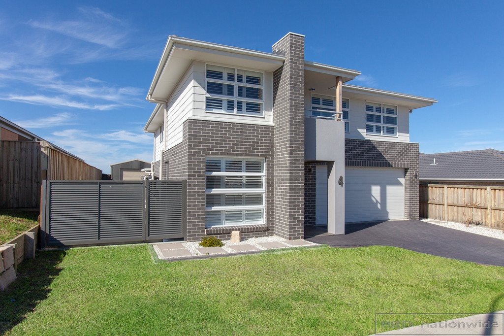 4 Golden Whistler Avenue ABERGLASSLYN 2
