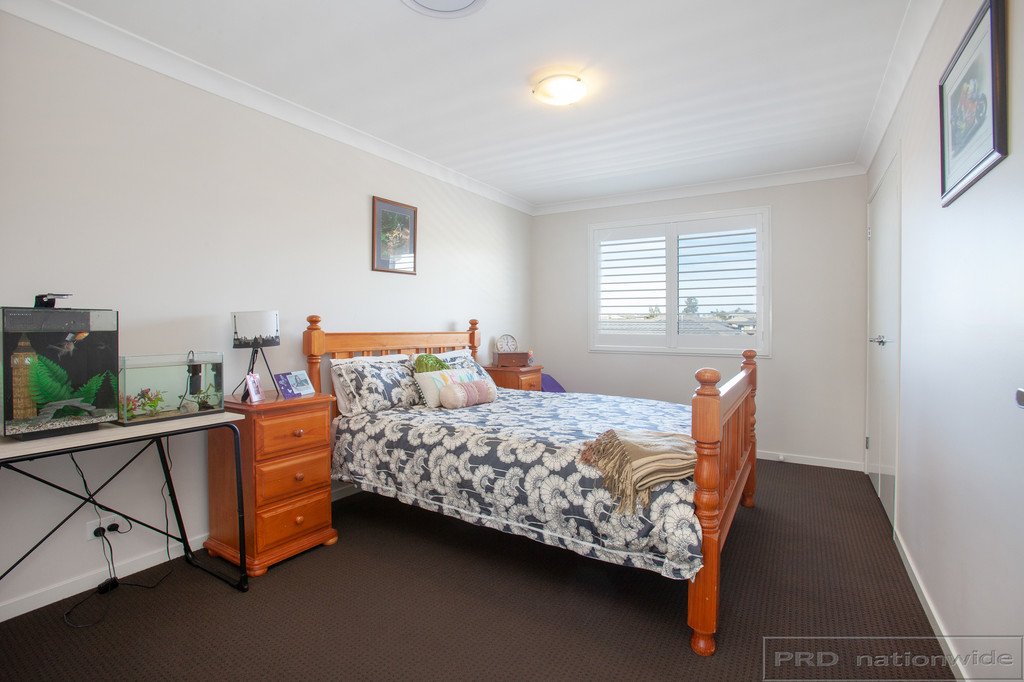 4 Golden Whistler Avenue ABERGLASSLYN 20