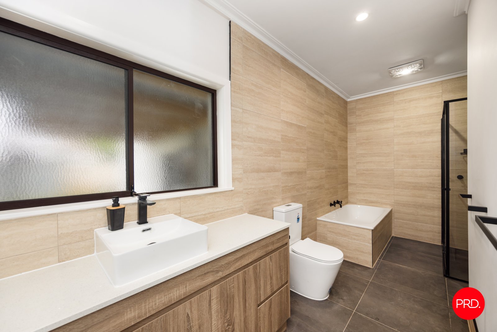 4 Graham Street KANGAROO FLAT 10