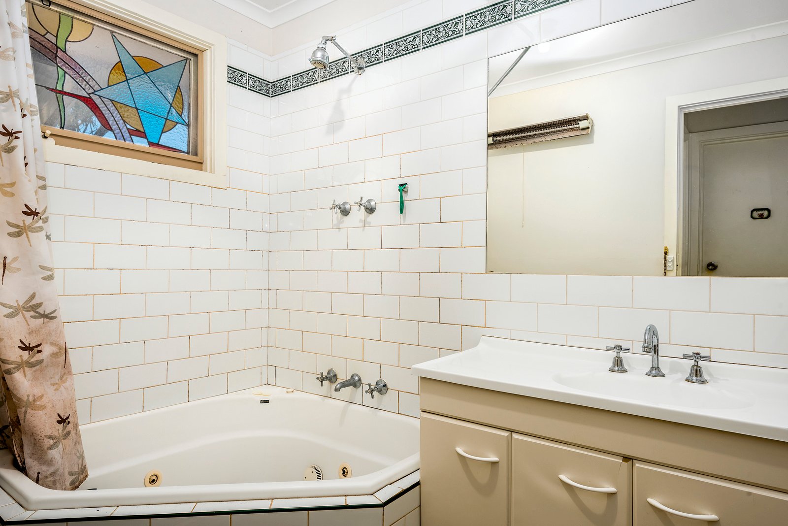 Real Estate and Property in 4 Green Court, Ocean Grove, VIC