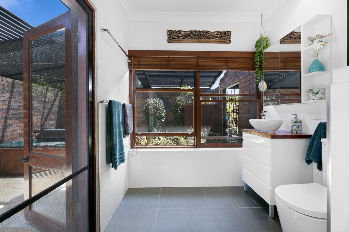 4 Green Lane Tallebudgera 26