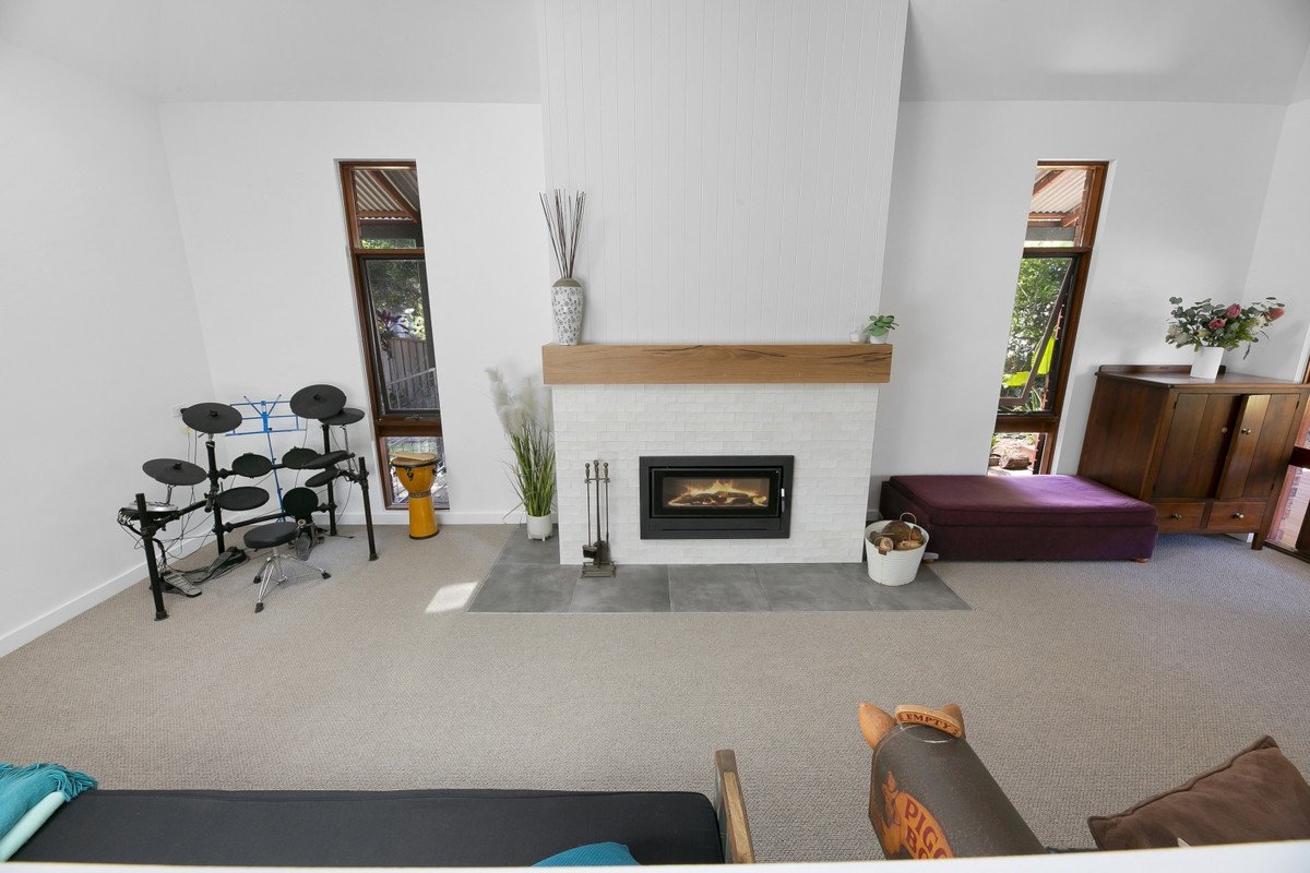 4 Green Lane Tallebudgera 12