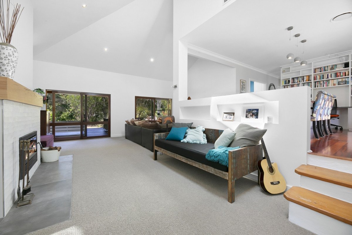 4 Green Lane Tallebudgera 13