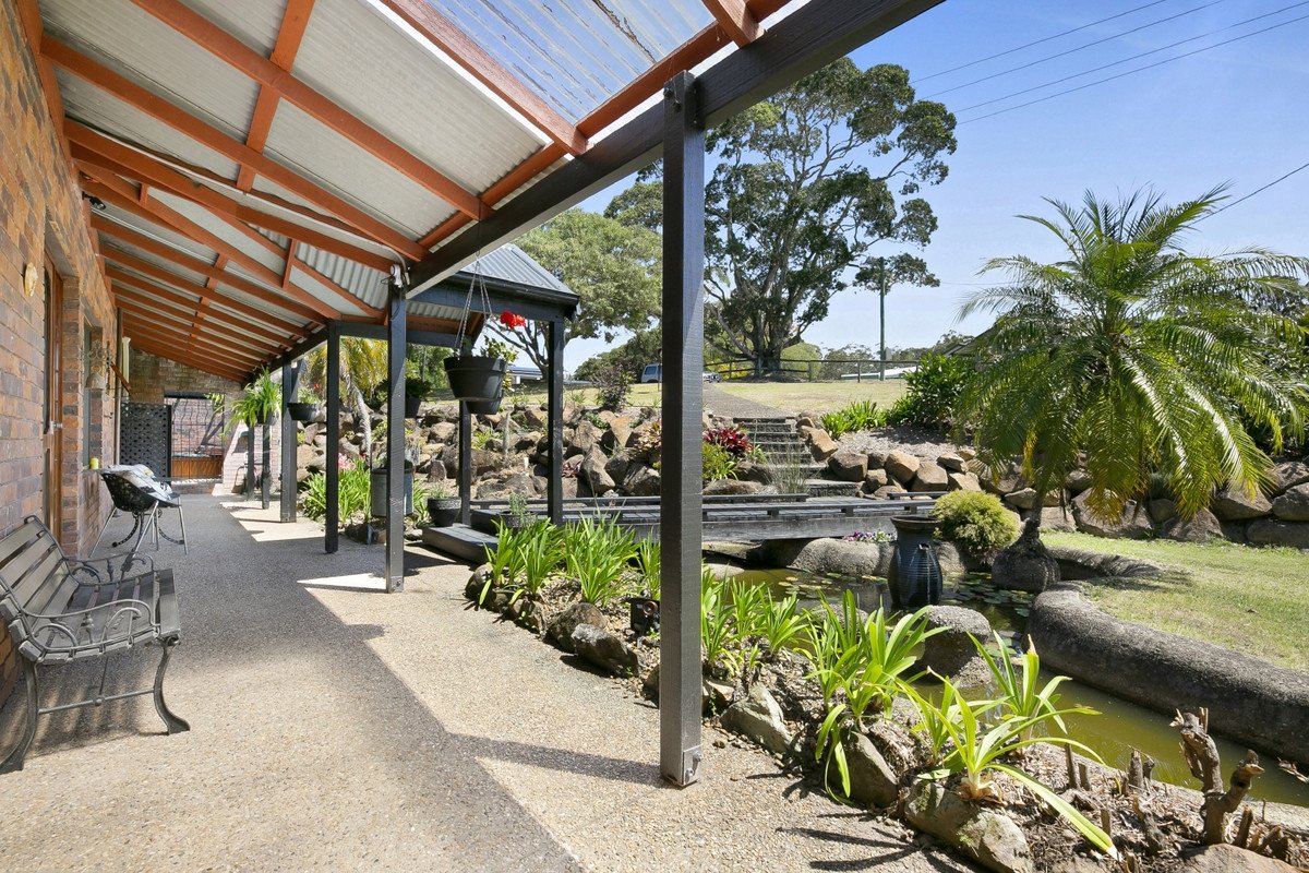 4 Green Lane Tallebudgera 32