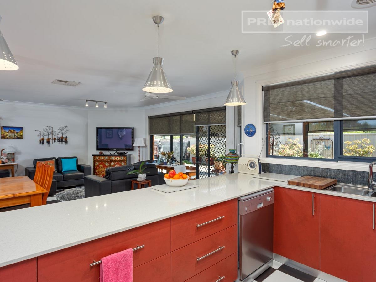 4 Green Street TUMUT 2