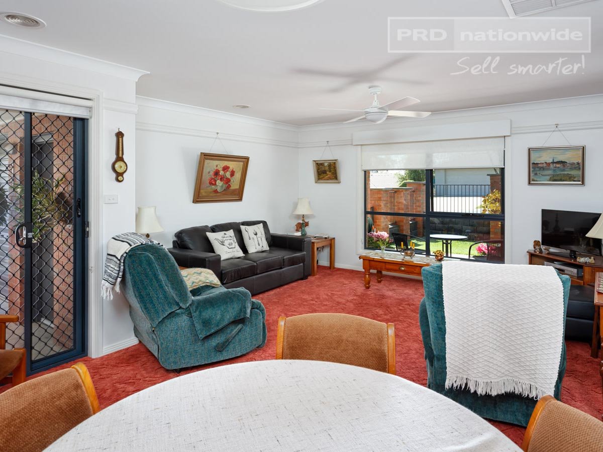 4 Green Street TUMUT 6