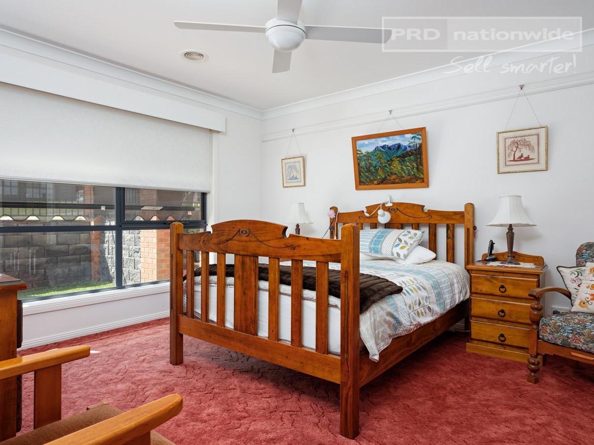 4 Green Street TUMUT 7