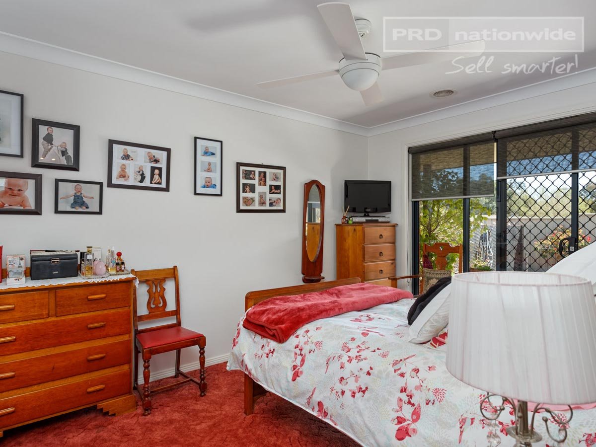 4 Green Street TUMUT 10