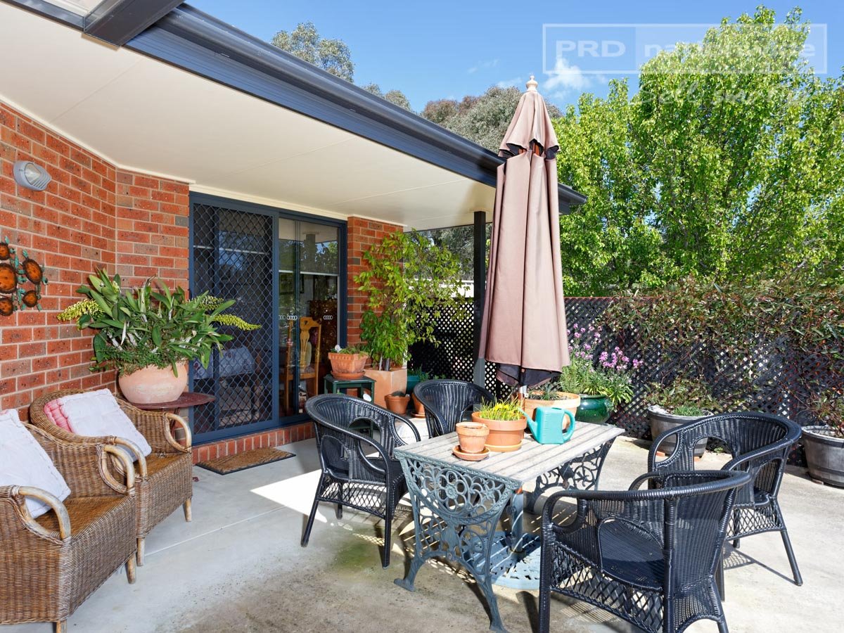 4 Green Street TUMUT 13