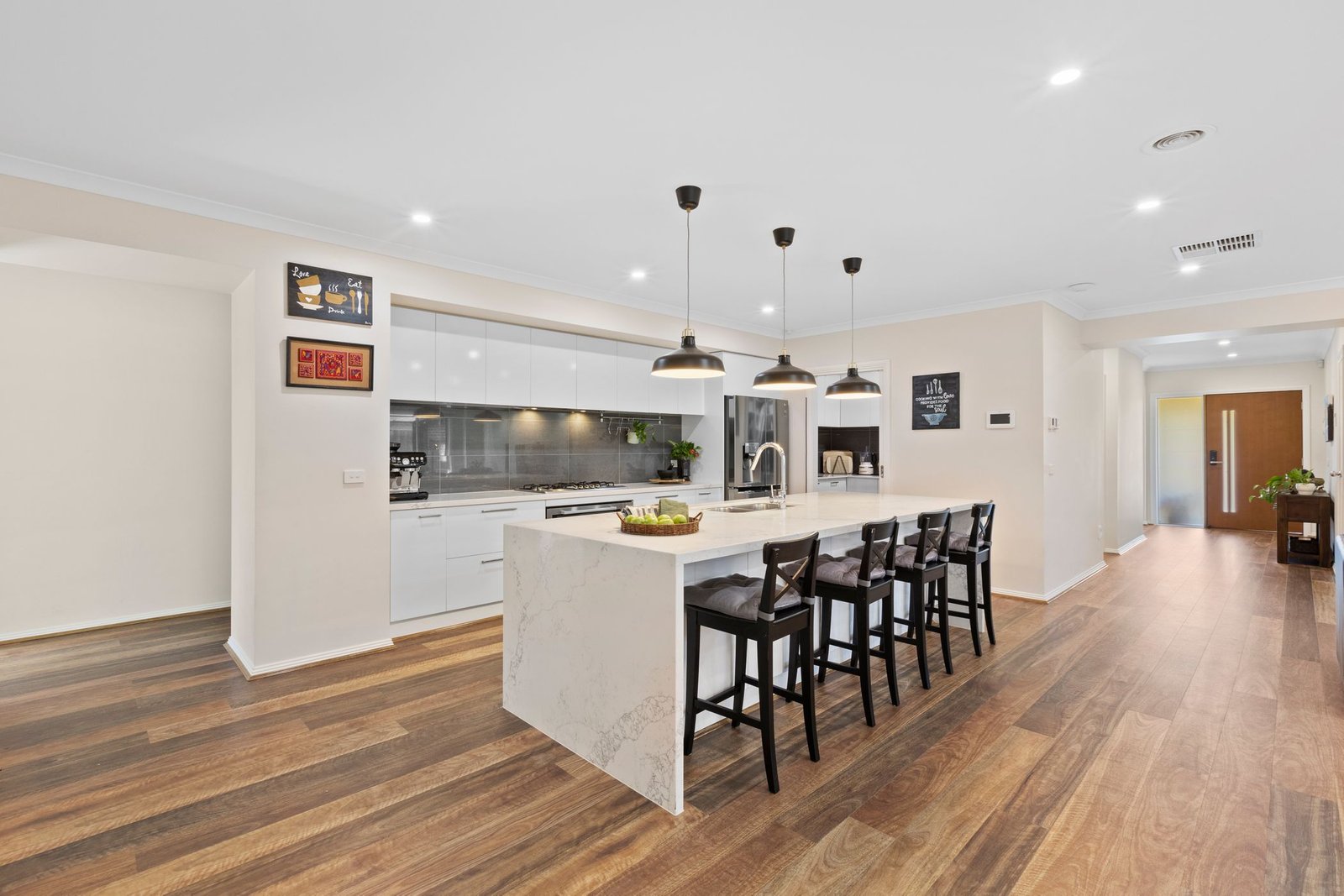 Gallery: 4 Griffiths Court
