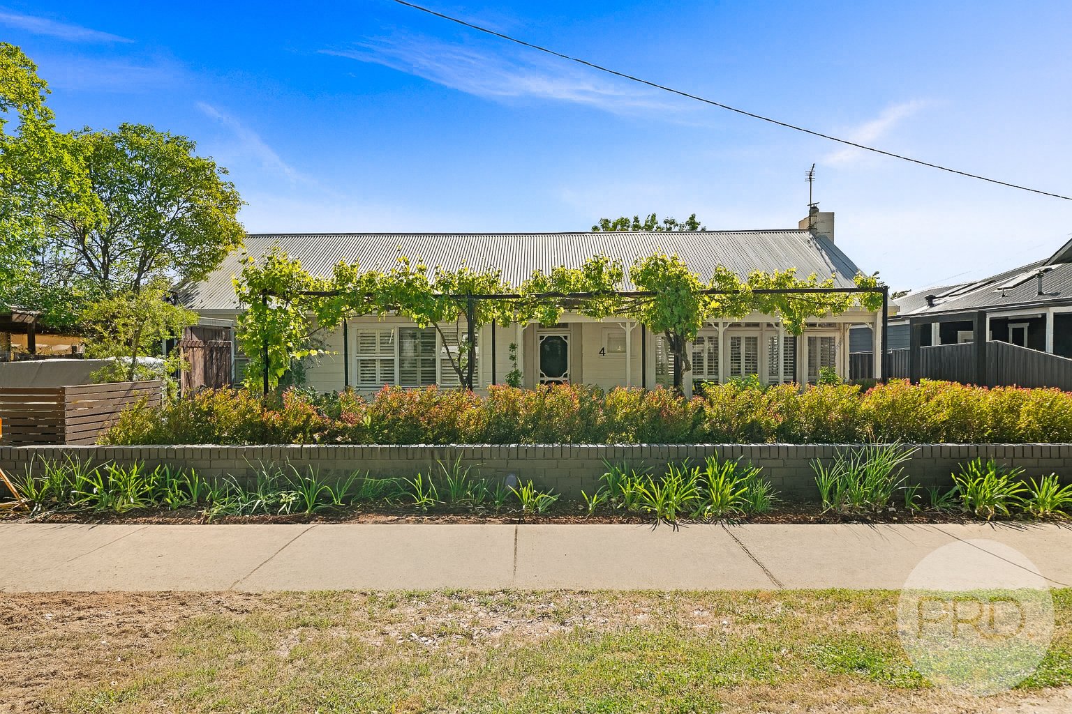 4 Halloran Street TURVEY PARK 2