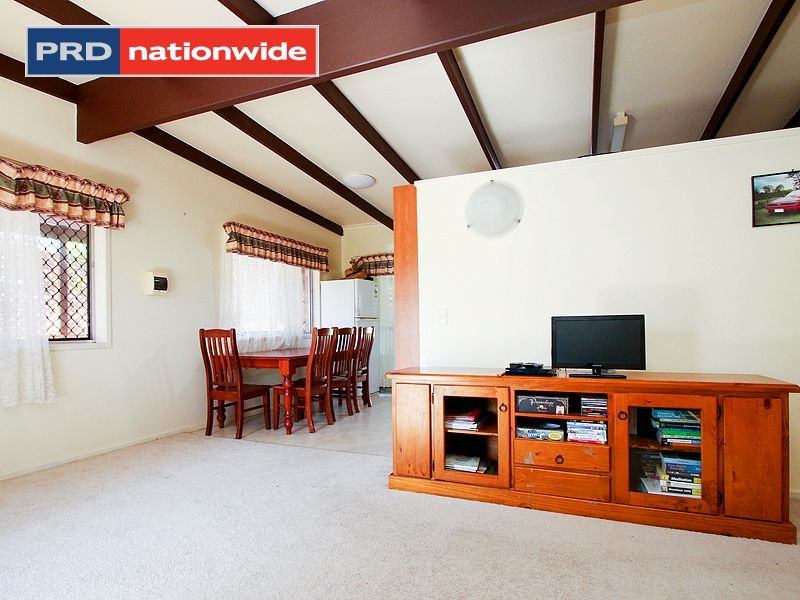 4 Hansen Street URANGAN 8