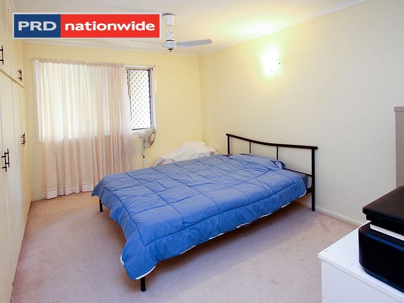 4 Hansen Street URANGAN 11