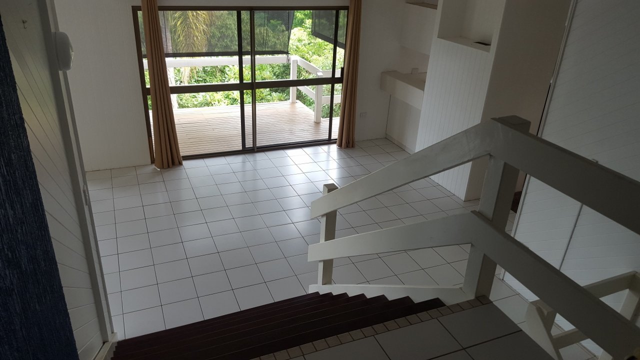 4 Harbour Avenue SHUTE HARBOUR 3