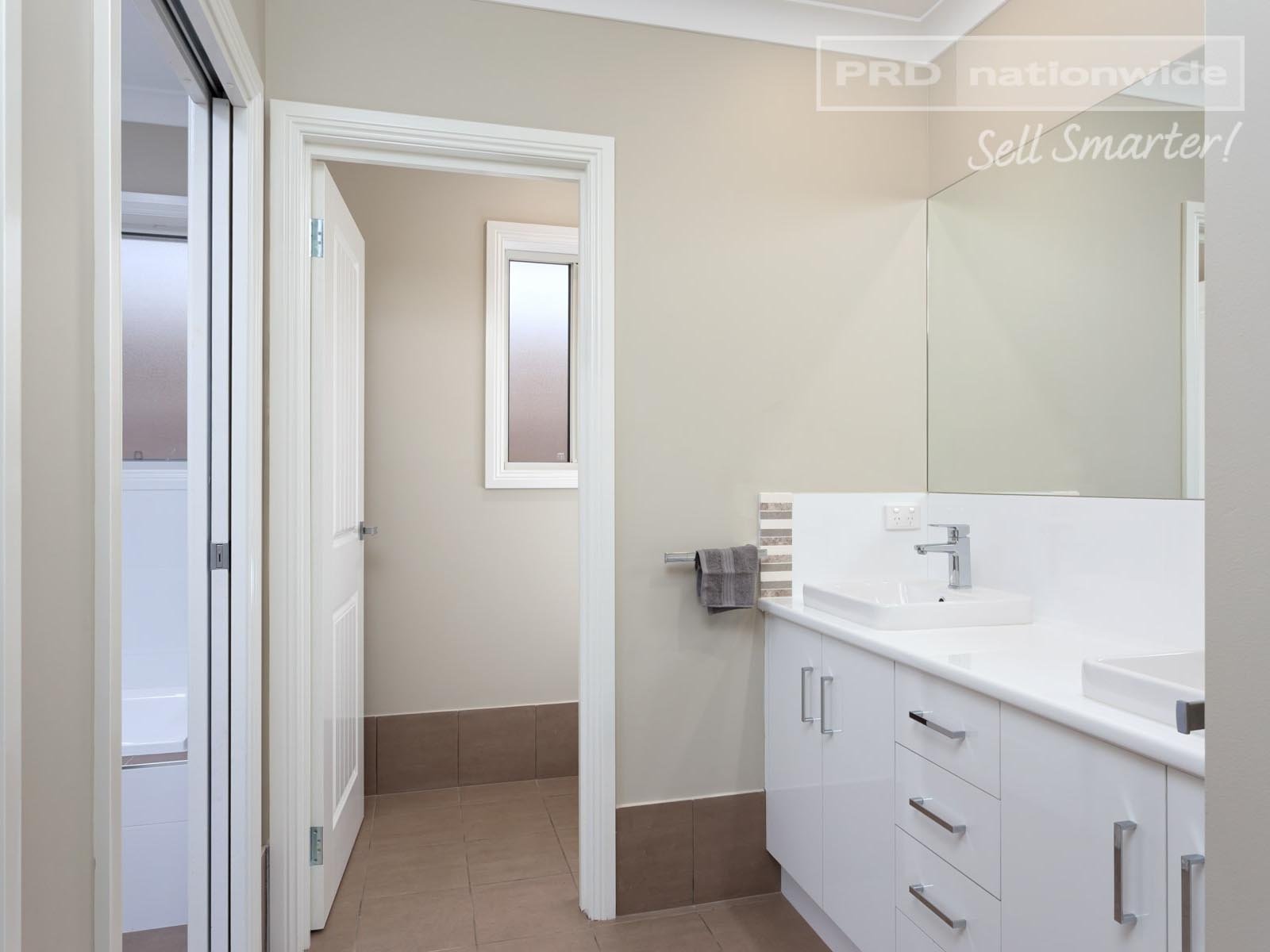 4 Hardiman Street URANQUINTY 9