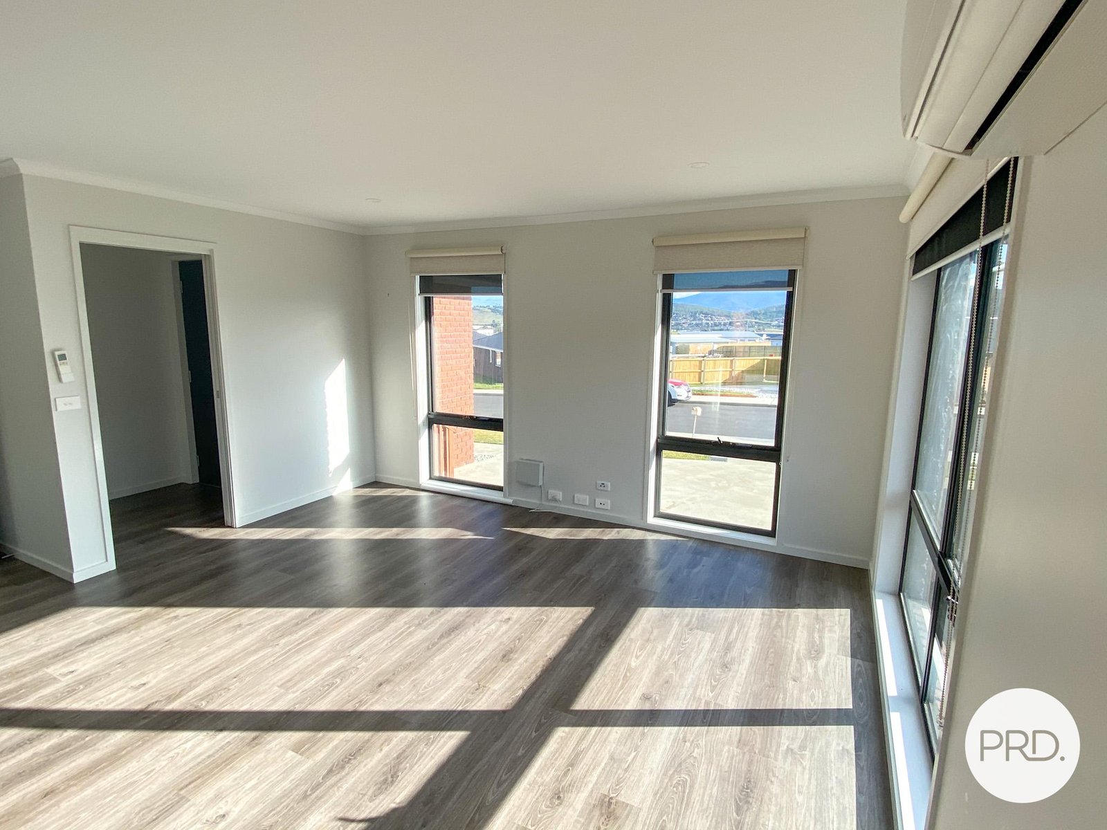 4 Harmsworth Road OAKDOWNS 5