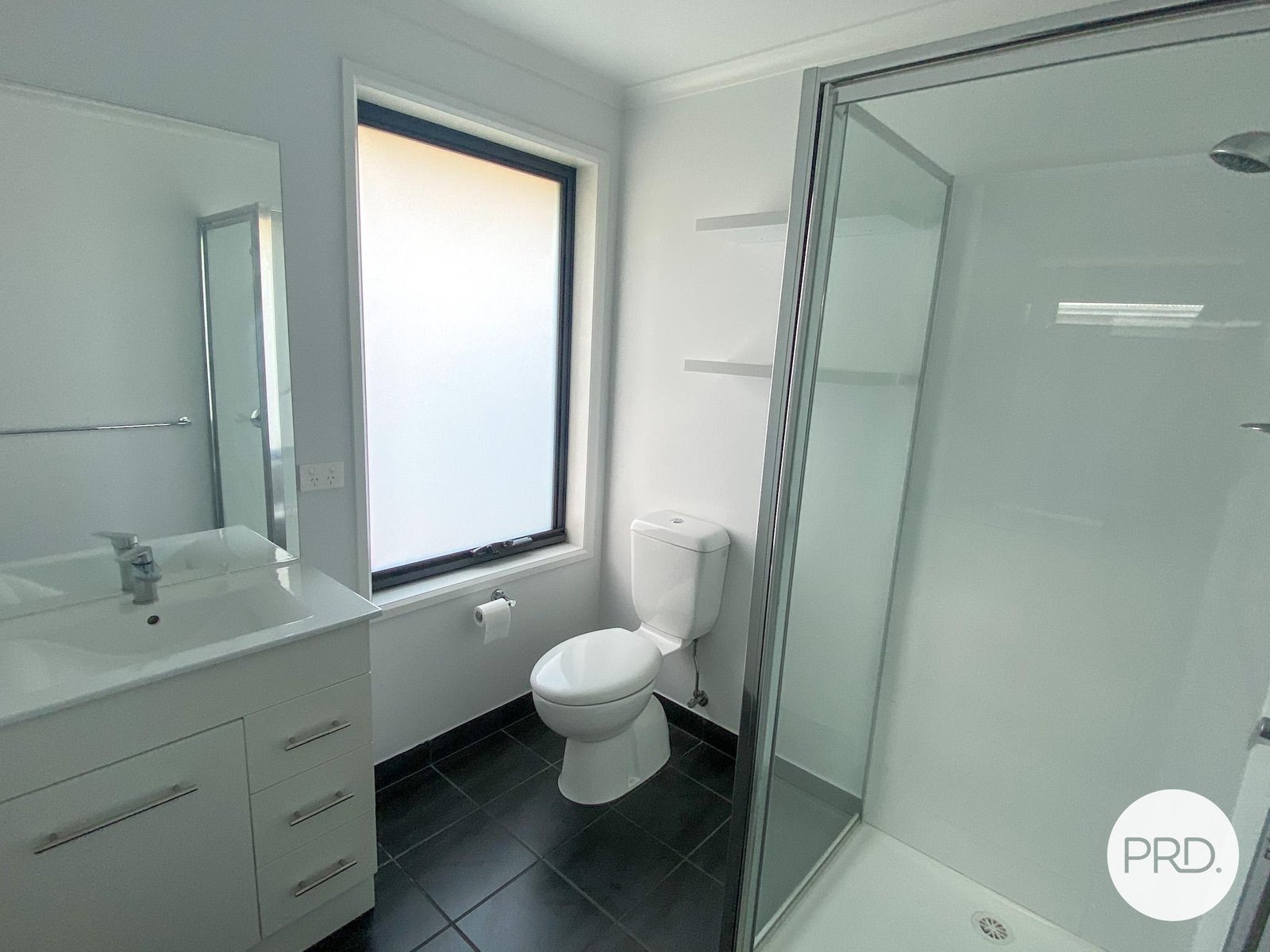 4 Harmsworth Road OAKDOWNS 7