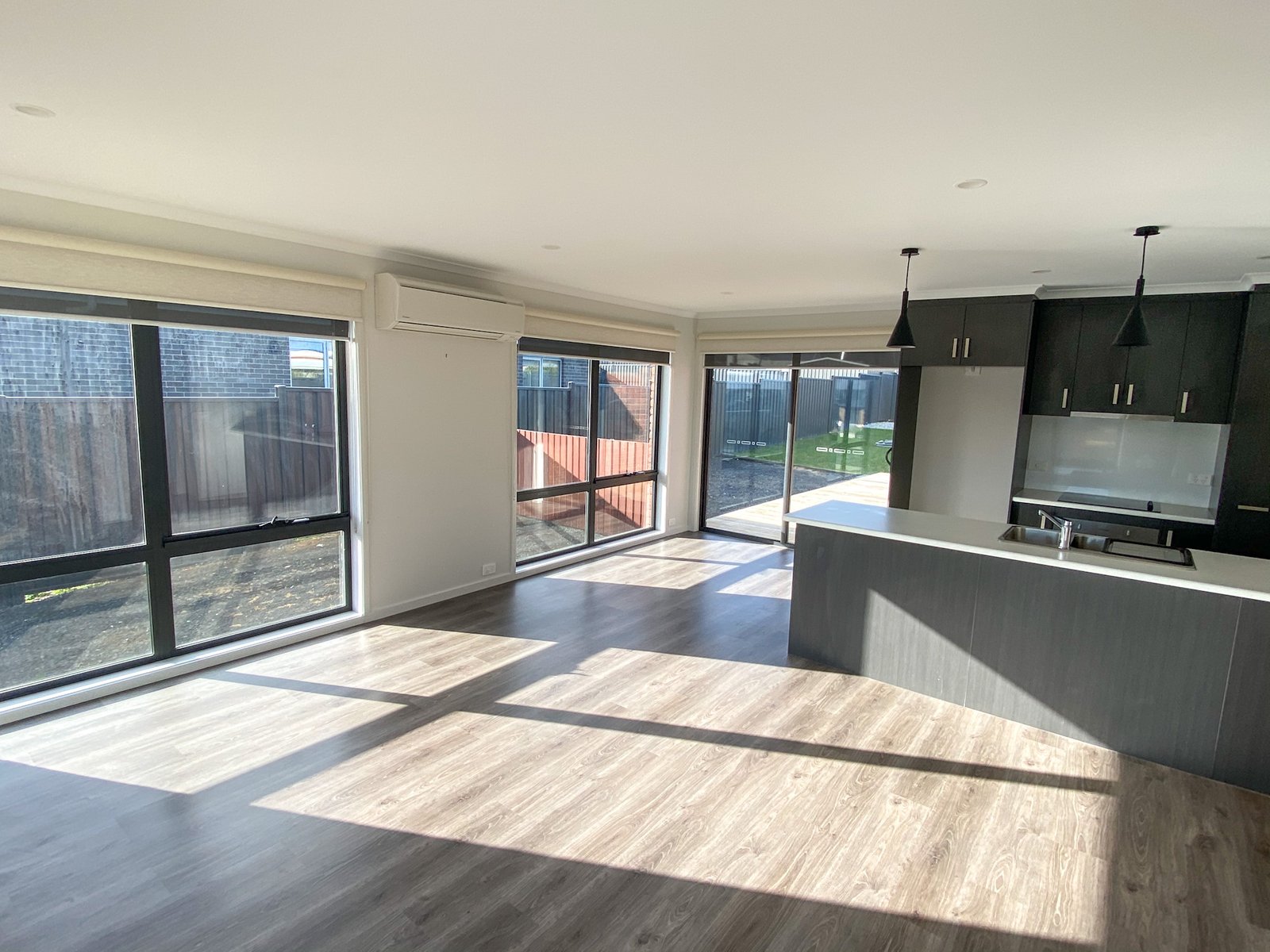 4 Harmsworth Road OAKDOWNS 3