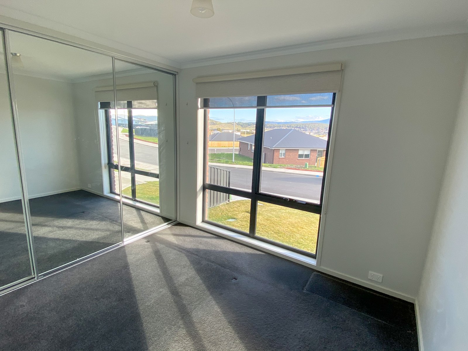 4 Harmsworth Road OAKDOWNS 10