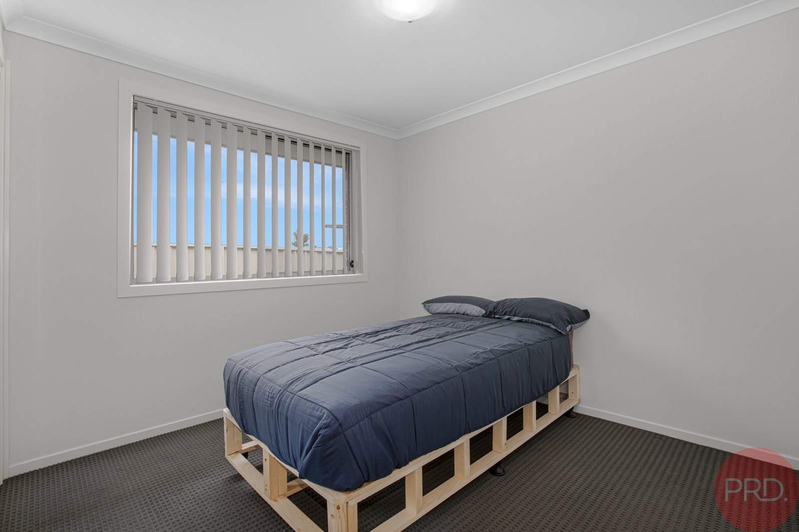 4 Harrow Street THORNTON 11