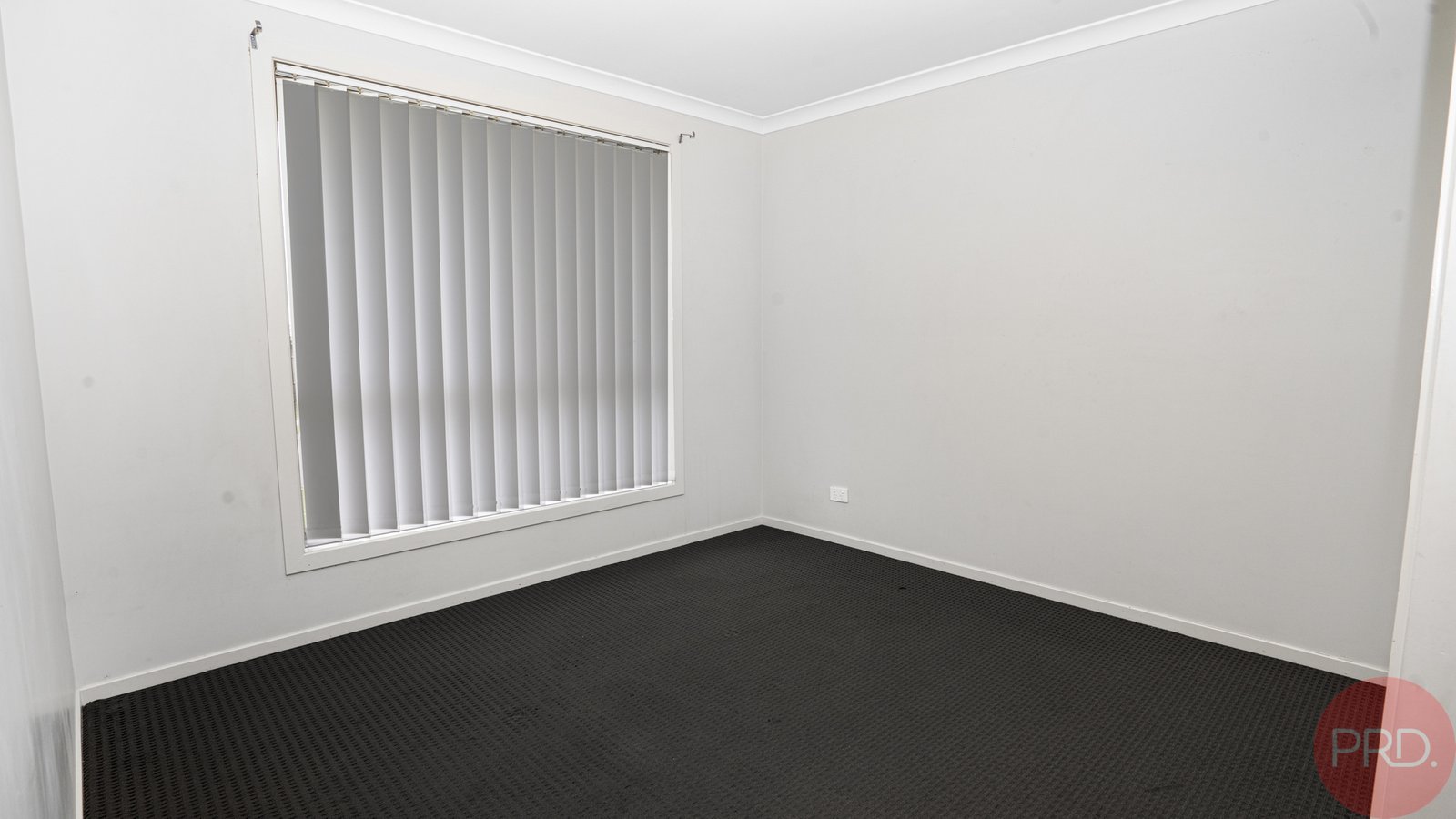 4 Harrow Street THORNTON 12