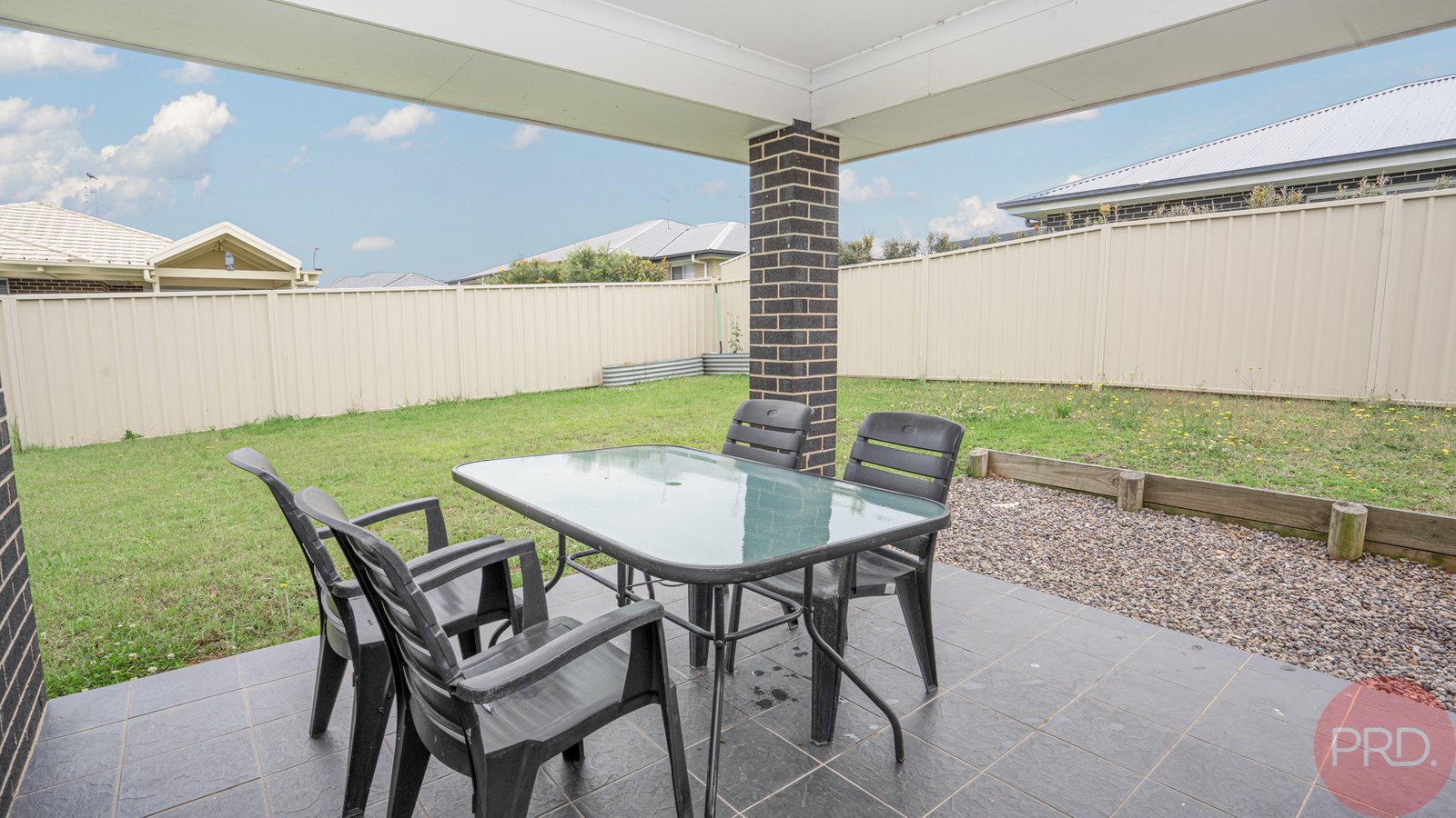 4 Harrow Street THORNTON 14