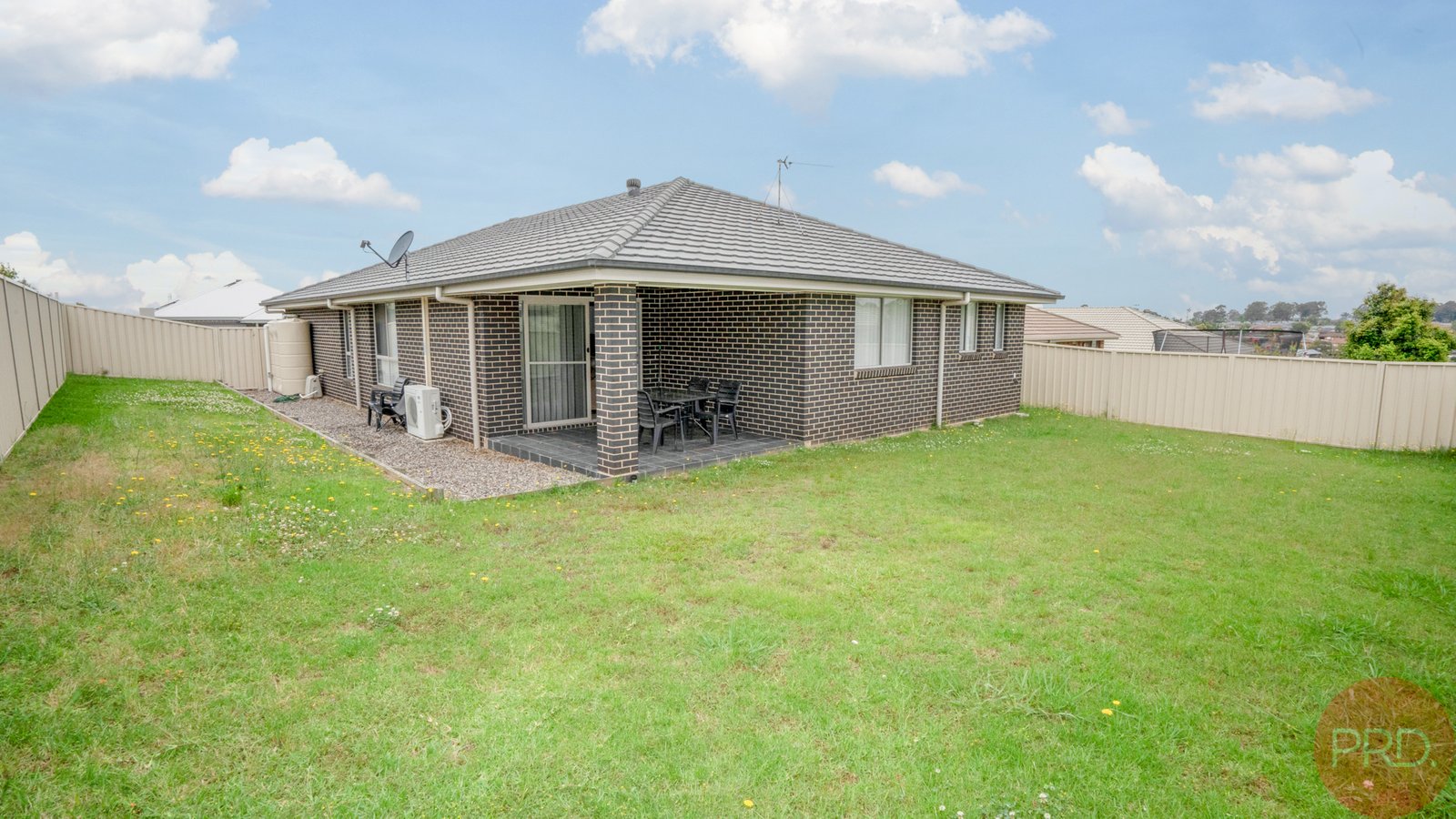 4 Harrow Street THORNTON 15