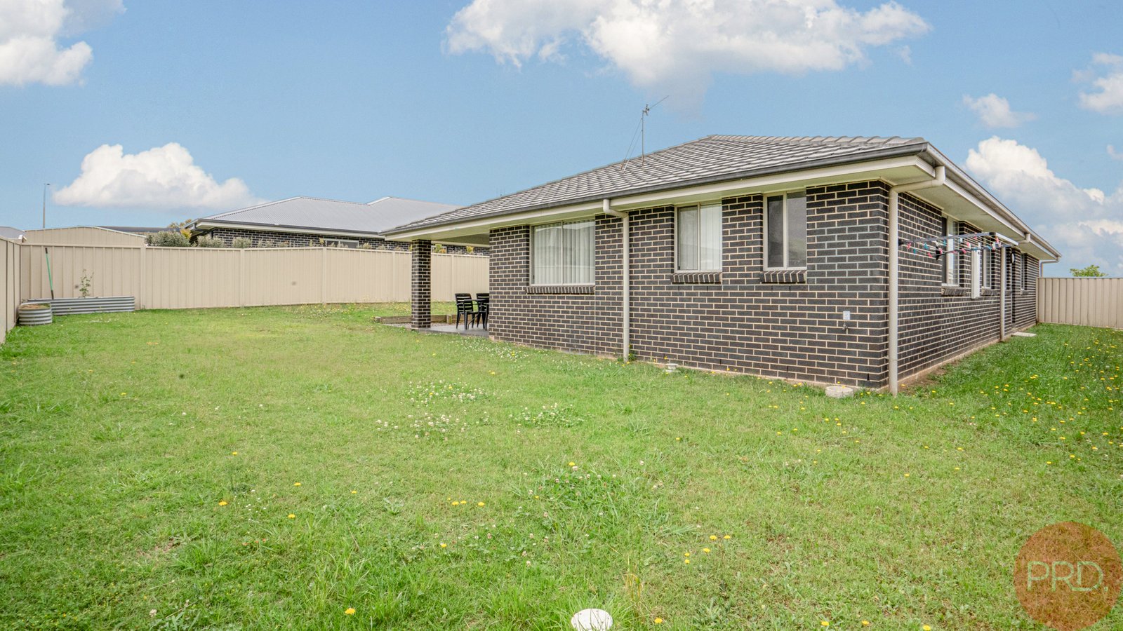 4 Harrow Street THORNTON 16