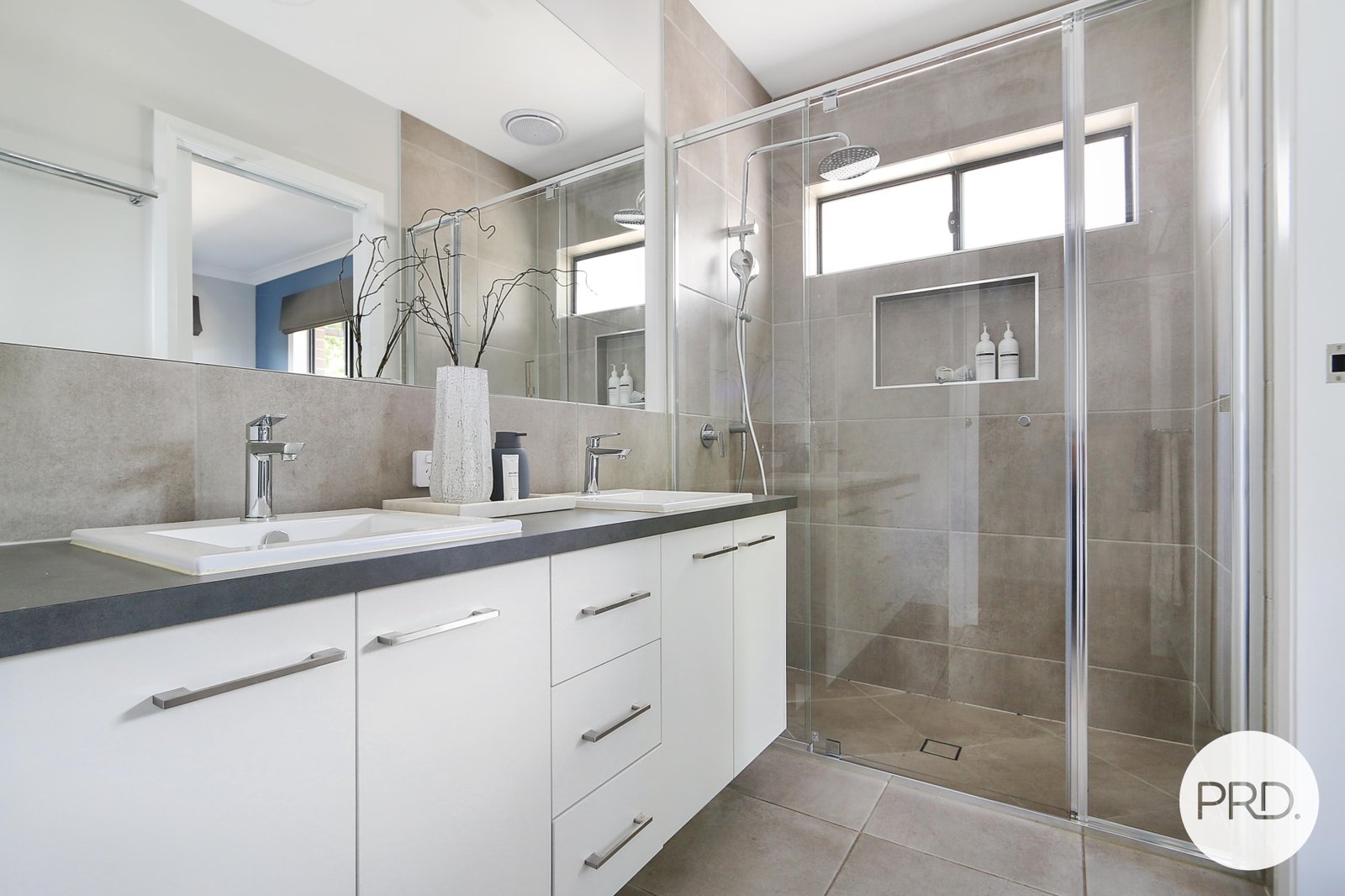 4 Hearst Court WODONGA 11