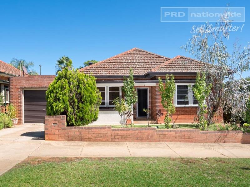 4 Heath Street TURVEY PARK 1