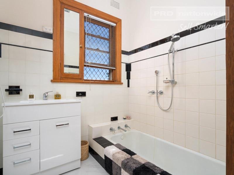 4 Heath Street TURVEY PARK 4