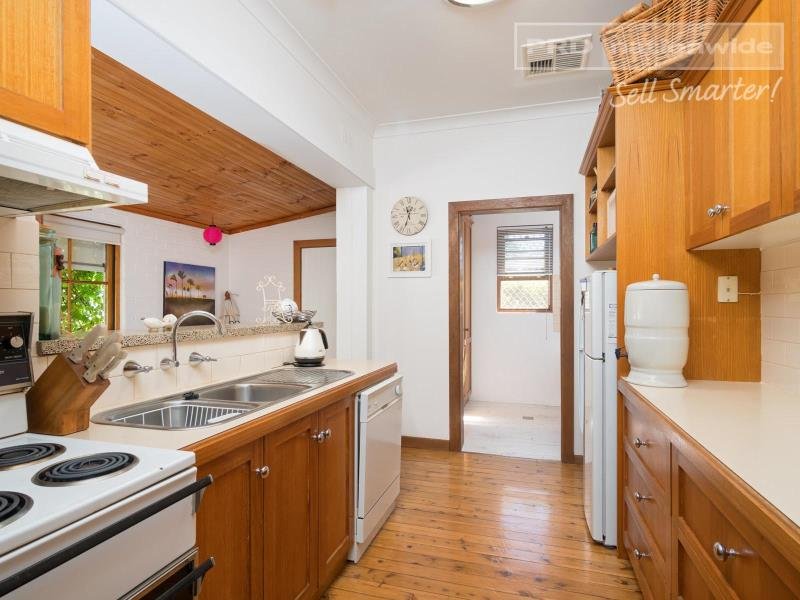 4 Heath Street TURVEY PARK 7