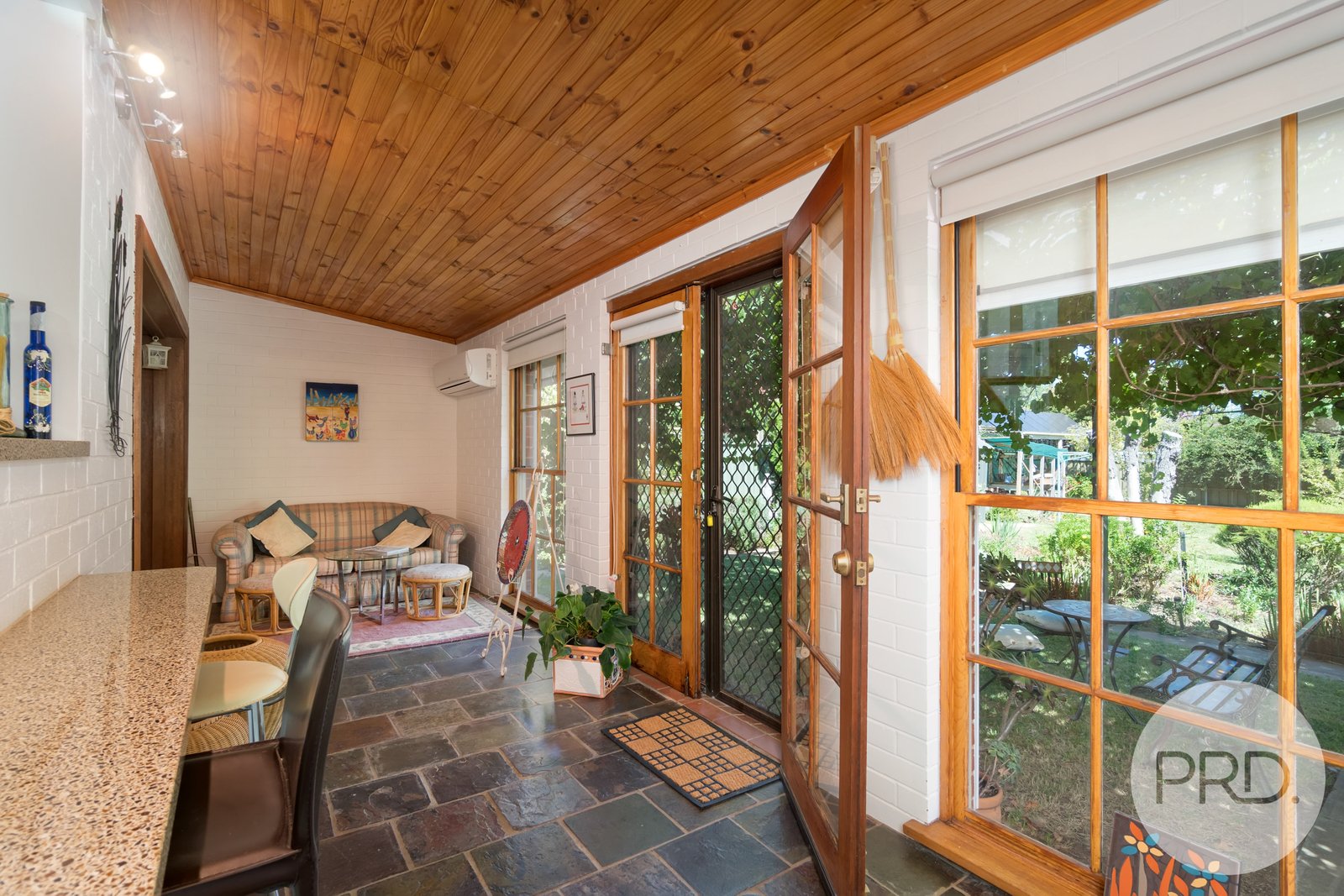 4 Heath Street TURVEY PARK 6