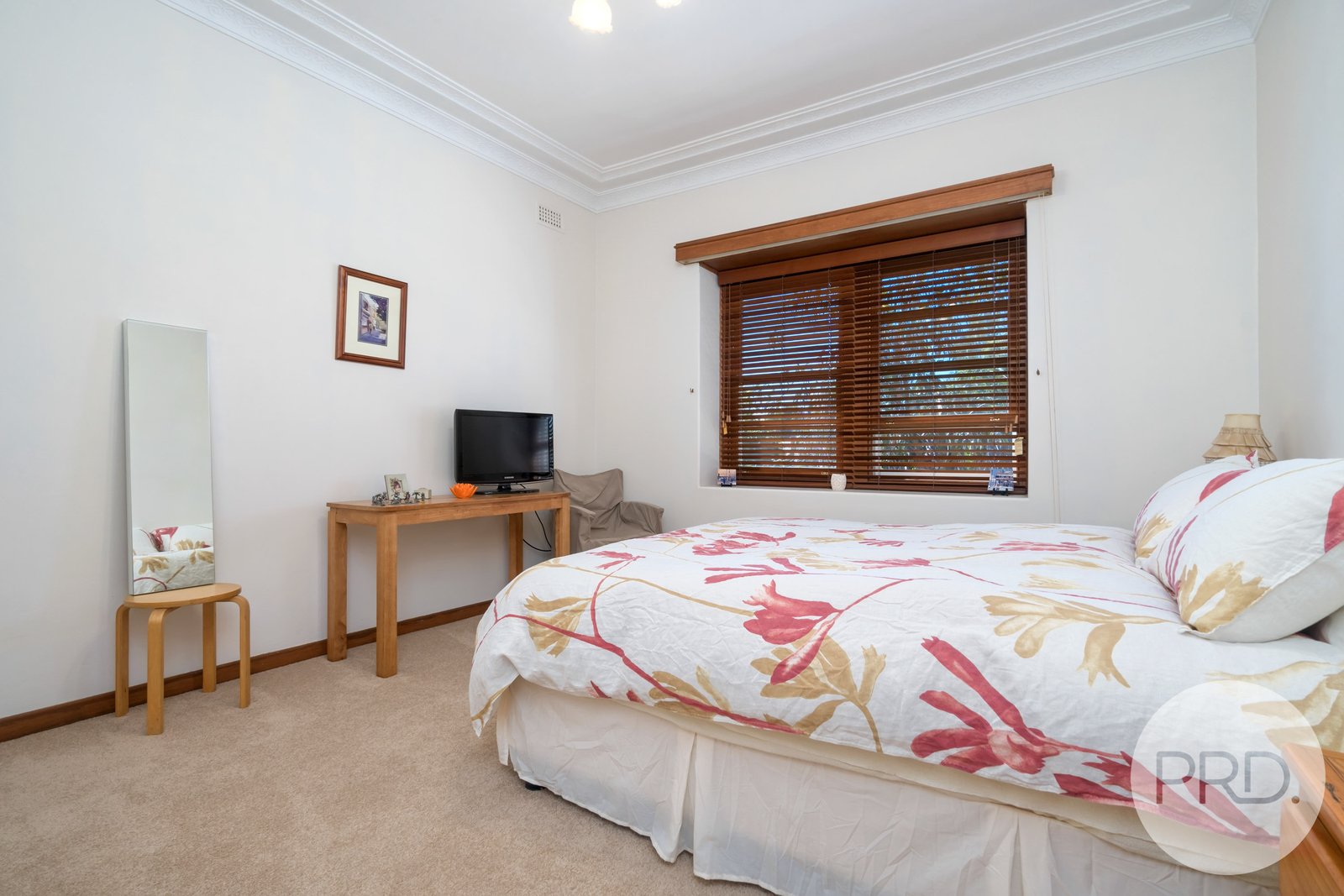 4 Heath Street TURVEY PARK 8