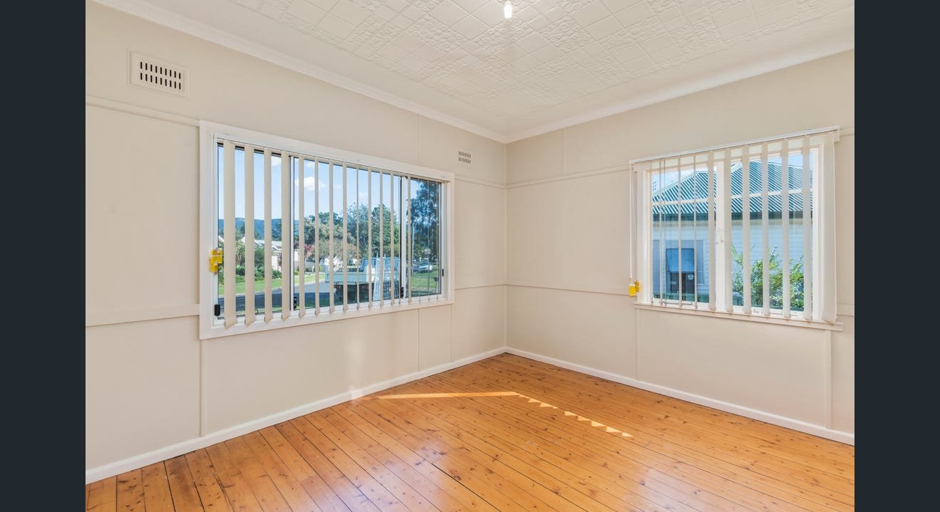 4 Heininger Street DAPTO 4