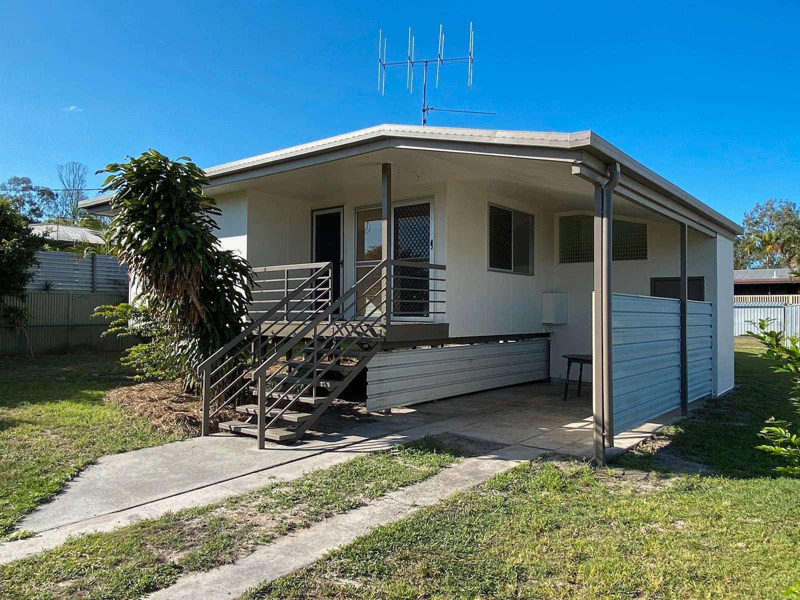 4 HENDERSON Street MIRIAM VALE 1
