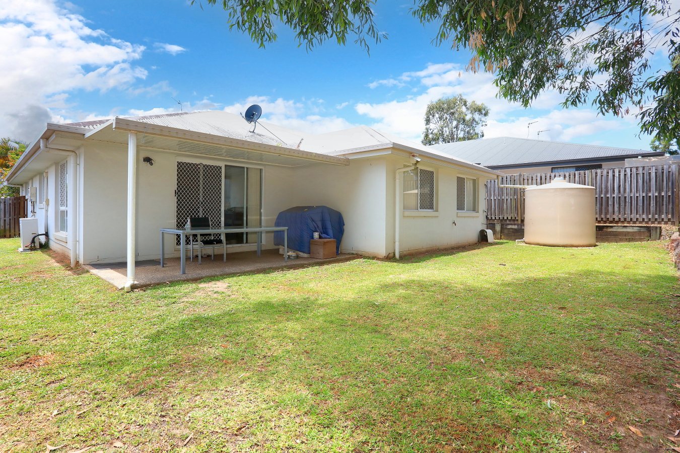 4 Henry Street COOMERA 2
